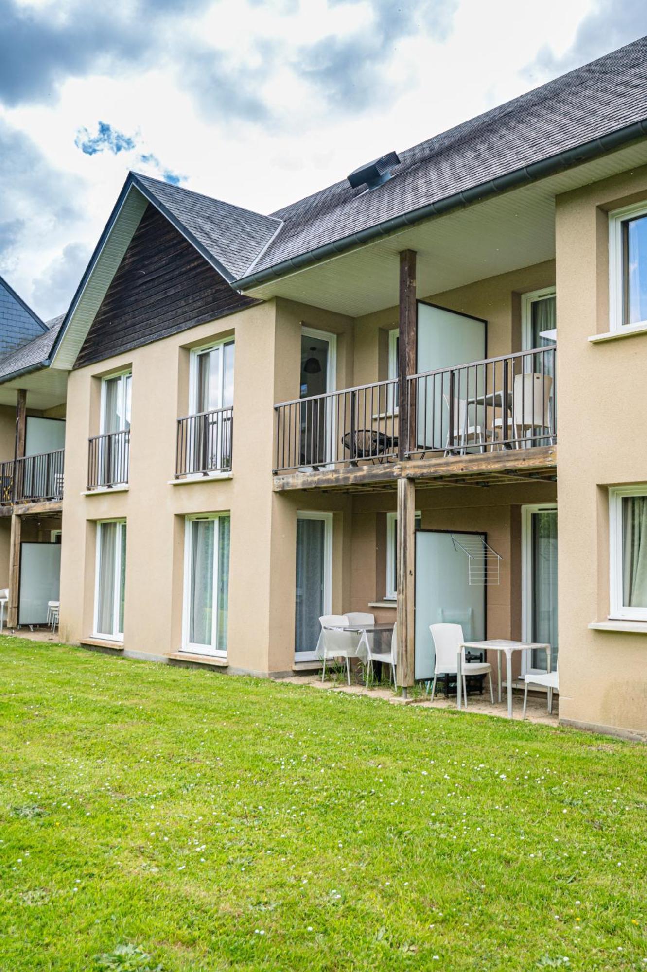 Appartement Cosy 5 Mins Honfleur Piscine Terrasse Équemauville Buitenkant foto